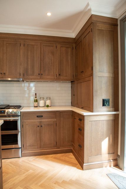 Alder Kitchen Cabinets, Kitchen Organization Hacks, Walnut Kitchen Cabinets, Hickory Kitchen Cabinets, Stained Kitchen Cabinets, Glass Kitchen Cabinets, Kitchen Cabinets Ideas, Ranch Kitchen, Wooden Kitchen Cabinets