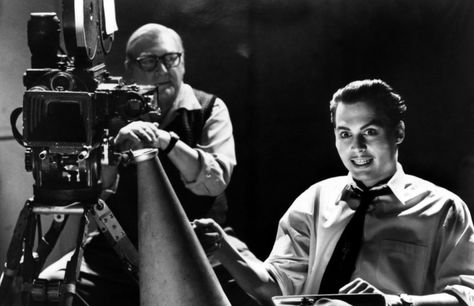 'Ed Wood': The Most Underrated Film Of All Time Popcorn Halloween, Ed Wood, Patricia Arquette, Johnny Depp Movies, Johnny Depp Pictures, Bela Lugosi, David Fincher, Orson Welles, Movie Director