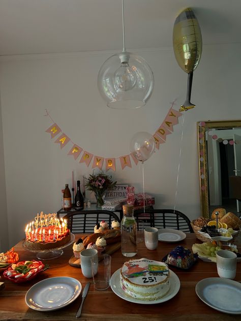 Boyfriends Birthday Party, Midnight Breakfast Party, Birthday Breakfast Table, Birthday Breakfast At Home, Happy Birthday Breakfast, Cafe Birthday Decoration, Birthday Breakfast Aesthetic, Brunch Themes, Breakfast Birthday