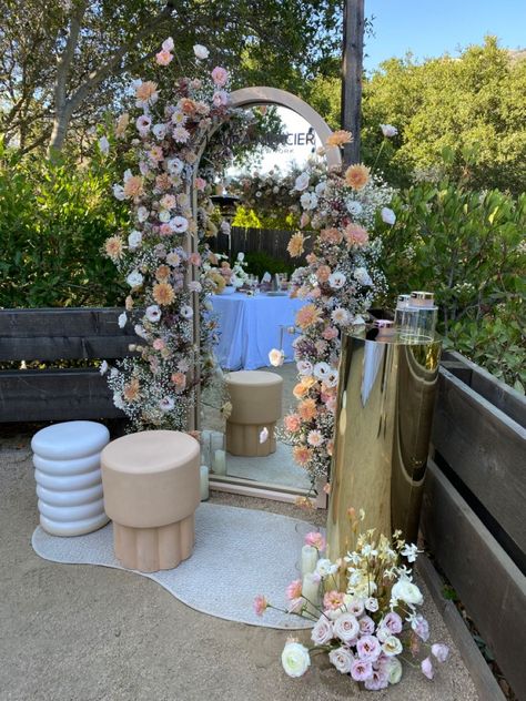 Floral Decor For Wedding, Bridal Shower Decor Backdrop, Bridal Expo Booth Ideas Florist, Floral Mirror Decor, Fake Florals Wedding, Mirror At Party, Mirror For Events, Floral Engagement Decorations, Mirror Floral Decor