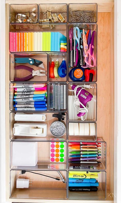 Organisation, Office Organization Ideas, Lady Decluttered, Smart Desk, Organisation Ideas, Office Supply Organization, Homeschool Organization, Filing System, Supplies Organization