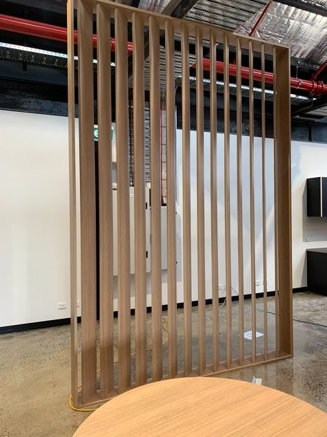 Wall Office Organization, Slat Wall Office, Slat Room Divider, Diy Sliding Door, Timber Screens, Wooden Room Dividers, Wall Office, Timber Slats, Bookshelves In Living Room