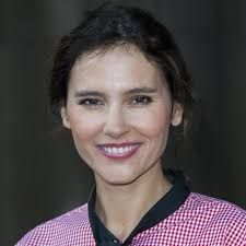 Virginie Ledoyen annonce sa troisième grossesse - Elle Interview, Magazine