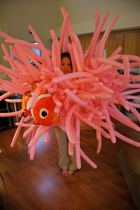 Stella the Sea Anemone | Stella's Halloween costume this yea… | Flickr - Photo Sharing! Sea Anemone Costume, Anemone Costume, Diy Adult Halloween Costumes, Nemo Costume, Sea Costume, Best Group Halloween Costumes, Baby Kostüm, Homemade Halloween Costumes, Sea Anemone