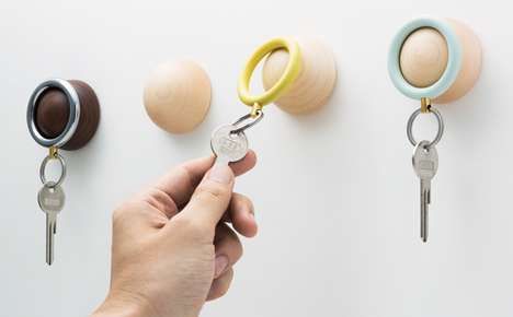 Clever Key Holders : clever key holder 3d Tiskárna, Magnetic Key Holder, Ideas Para Organizar, Deco Originale, Objet Design, Objects Design, Schmuck Design, Key Holder, Cool Gadgets