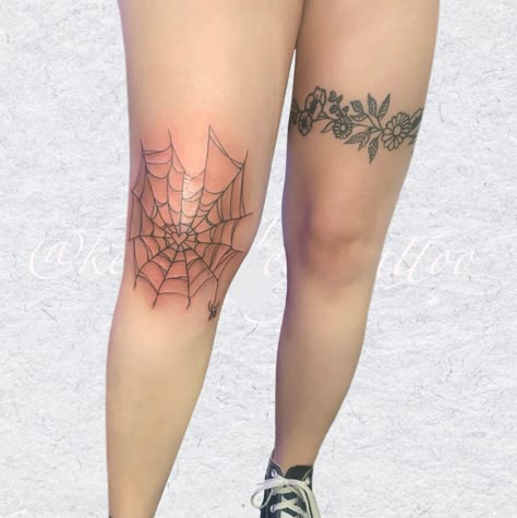 Spider Web Heart Knee Tattoo, Spooky Knee Tattoos Women, Spider Web Tattoo Kneecap, Knee Cobweb Tattoo, Simple Spiderweb Tattoo, Heart Web Knee Tattoo, Heart Spiderweb Knee Tattoo, Cobweb Knee Tattoo, Spiderwebs Knee Tattoo