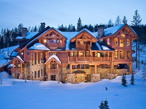 A large home in the mountains... big enough for the entire family. :-) Mountain Ski Home, Log Cabin Mansions, Cabin Mansion, Winter Cabin, Ski Lodge, Log Cabin Homes, Expensive Houses, Cabin Homes, Cabins In The Woods