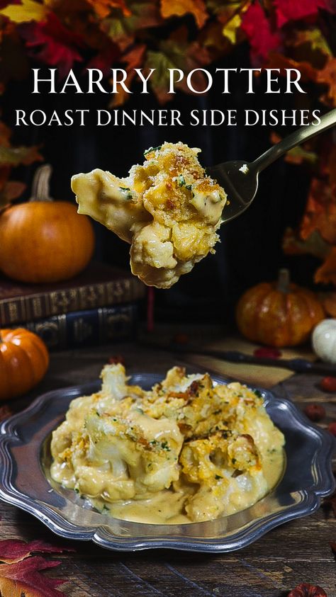 Harry Potter Halloween Recipes, Harry Potter Fall Recipes, Christmas Themed Side Dishes, English Roast Dinner Recipes, Harry Potter Christmas Recipes, Harry Potter Side Dishes, Hogwarts Feast Food, Harry Potter Inspired Recipes, Hogwarts Dinner Party