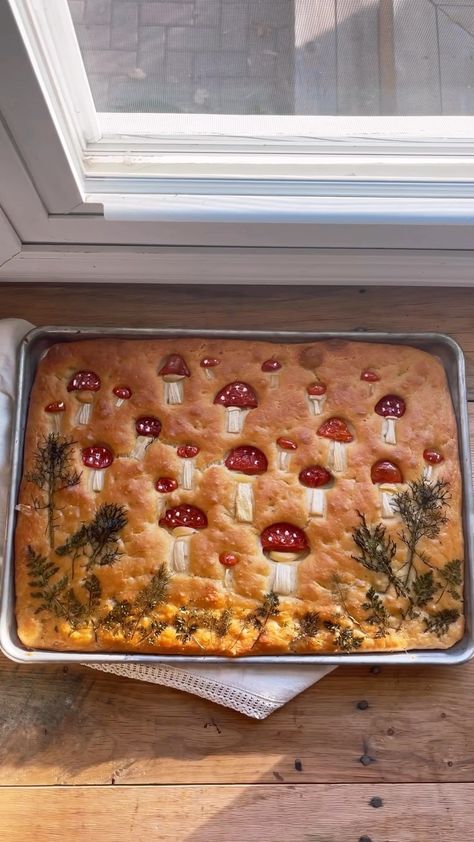 Foccacia Bread, Garden Tomatoes, Active Dry Yeast, Bread Art, Art Palette, Focaccia Bread, No Knead, Edible Art, Sourdough Bread