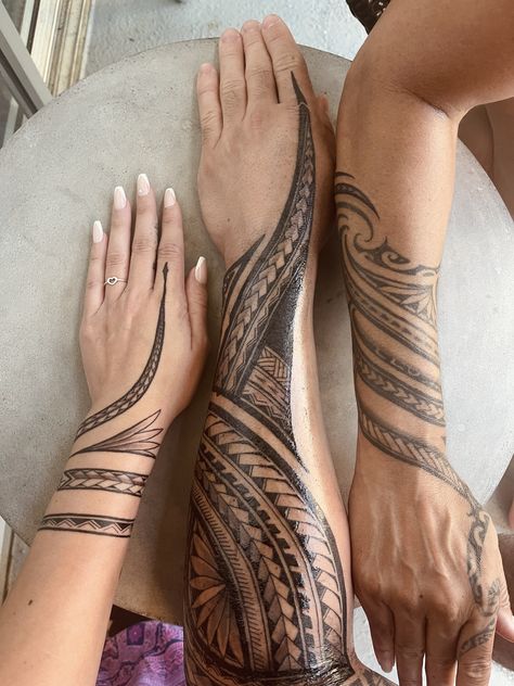 Island Tattoo Designs, Samoan Tattoos For Women, Traditional Polynesian Tattoo, Traditional Maori Tattoo, Hawaiian Arm Tattoos For Women, Poly Tattoos For Women, Micronesian Tattoos Women, Samoan Back Tattoo For Women, 4 Better 4 Worse 4 Ever Tattoo