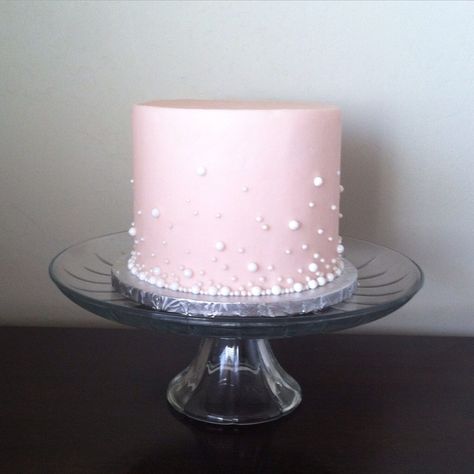 Simple Cake With Pearls, Pearl Smash Cake, Simple Pink And Gold Cake, Simple Pearl Cake, Simple One Tier Cake, Pink Cake With Pearls, White Cake With Pearls, Birthday Cake With Pearls, Pearl Cake Design