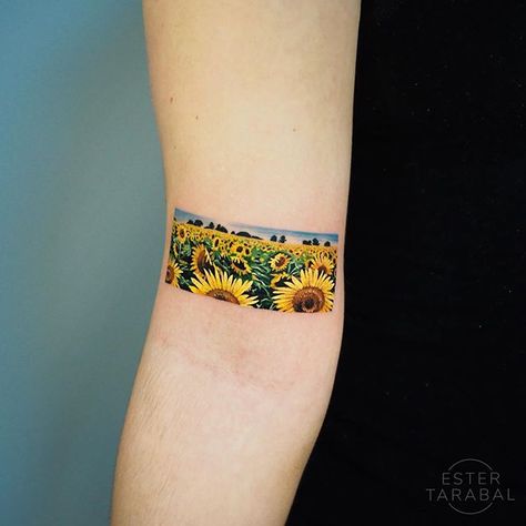 Sunflower Color Tattoo, Sunflower Space Tattoo, Sunflower Field Tattoo, Realistic Sunflower Tattoo, Sunflower Embroidery Tattoo, Realistic Color Tattoo, Soft Sunflower Tattoo, Field Tattoo, Sunflower Tattoo Color Realistic