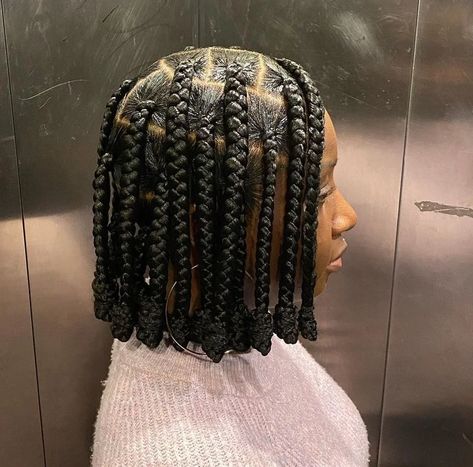 41 Large Knotless Braids Styles To Try for That Chic Look Hairstyles Knotless, Large Knotless Braids, Large Knotless, Jumbo Knotless, Knotless Braid, Cabello Afro Natural, Short Box Braids Hairstyles, Gorgeous Braids, Braids Ideas