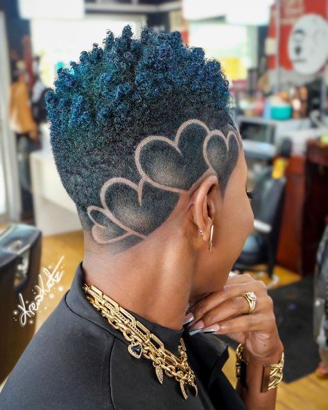 Shaved Sides Designs Patterns, Shaved Hair Designs Undercut, Heart Hair Design, Tapered Haircut For Women, Female Haircuts, Shaved Design, Short Hair Designs, Undercut Designs, Short Shaved Hairstyles