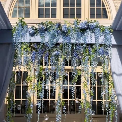 Hanging Blue Flowers, Light Blue Outdoor Wedding, Blue Wisteria Wedding, Blue Hanging Flowers, Light Blue Party Aesthetic, Wisteria Wedding Decor, Wisteria Decor, Bridgerton Blue, Blue Garden Party