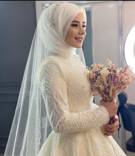 Fancy Hijab Styles Wedding Dresses, Turban Style For Wedding, Hijab Nikkah Bride, Hijab Wedding Veil, Muslimah Wedding Dress Brides Hijab Styles, Veils Bridal Hijab, Veil Wedding Hijab, Hijab Bride Veil, Hijab Do Wedding