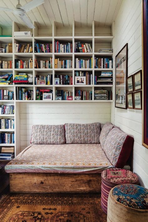 Australian Country Decor, Day Bed Reading Nook, Bed As Couch, Tiny Book Nook, Diy Day Bed, Bed Library, Country Style Magazine, Small Guest Room, Australian Country