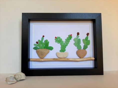 This Sea glass Artwork could be a gorgeous gift for Mothers Day, Fathers Day, Family, Best friend, for Woman, for Her or for Him. It shows three green flowers, three kind of cactus. The sea glass picture is made with love and creativity, carefully designed. It is a wonderful gift for any occasion - Pebble Ideas, Kinds Of Cactus, Cactus Card, Sea Glass Artwork, Glass Cactus, Thank You Presents, Beach Stuff, Green Cactus, Sea Glass Crafts