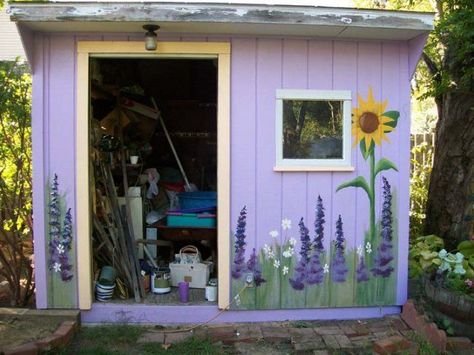 Porch Mural, Painted Garden Sheds, Flower Murals, Renovation Facade, Garden Shed Ideas, Painted Shed, Chicken Coop Decor, Shed Ideas, Garden Mural