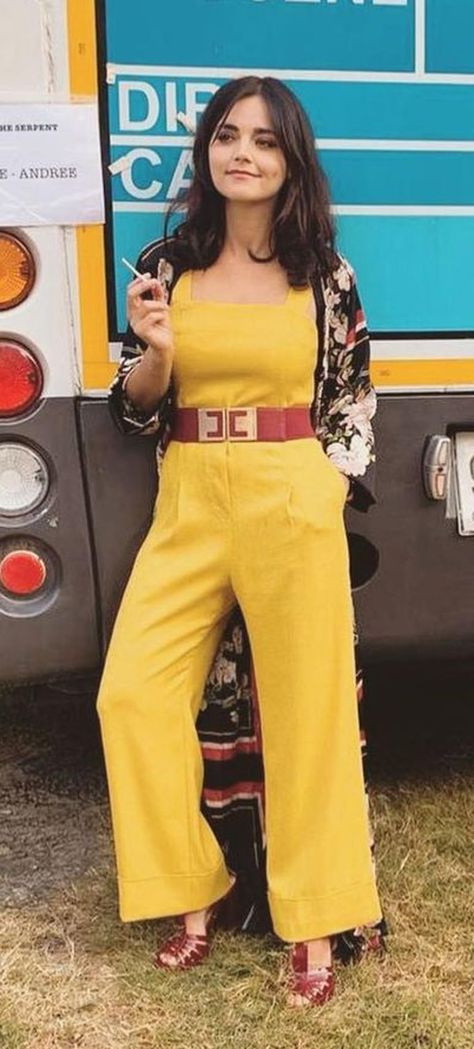 BBC drama The Serpent is filmed near Luton and Tring... despite taking viewers to Bangkok and Paris Jenna Coleman Style, Gal Gabot, Bbc Drama, 70s Look, Jenna Louise Coleman, 70s Inspired Fashion, 70s Outfits, Tv Radio, The Serpent