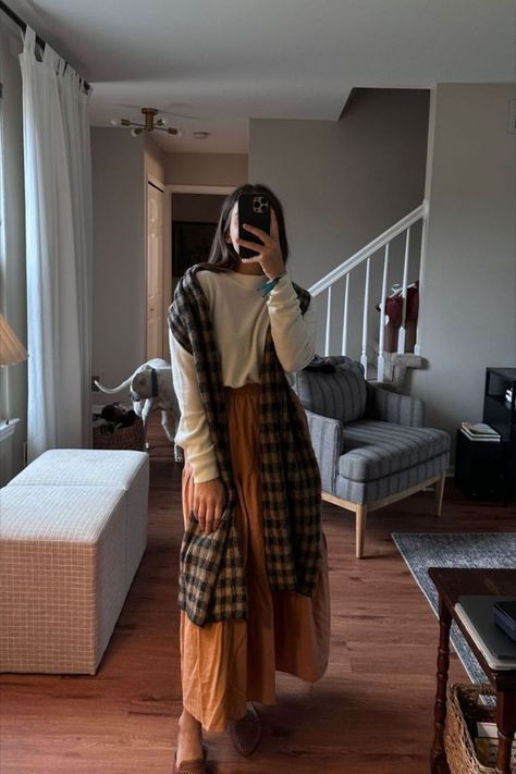 Modest Fall Outfits, Maxi Skirt Winter, Stile Blair Waldorf, Winter Maxi, Thanksgiving Outfit Ideas, Skirt Outfits Fall, Fall Ootd, Fest Outfits, Sixth Form