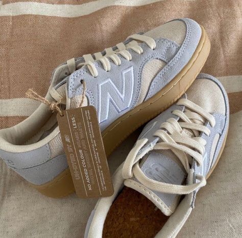 New Balance Pro Court Grey, Fall Nature Outfit, Retro Shoes Women, Shoe Inspo 2023, Sneakers Fashion New Balance, Shoes Inspo 2023, All New Balance Shoes, Fall Wishlist 2023, Shoes To Buy In 2023