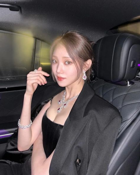 Lee Sung Kyung, Sung Kyung, Facial Skin Care Routine, Lee Sung, March 16, Korean Actresses, Korean Actress, Star Girl, Kpop Girl Groups