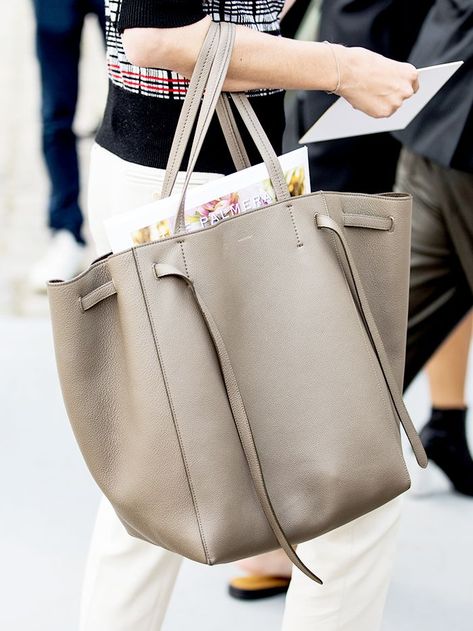 Laptop Tote Bag Woman, Luxury Laptop Bag, Designer Laptop Bag, Stylish Laptop Bag, Tote Bag Outfit, Beige Tote Bag, Luxury Tote Bags, Laptop Tote Bag, Work Tote Bag