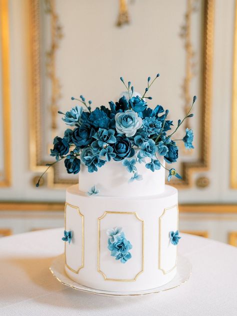 Sarah & Simon Cake Design French Blue Wedding Cake, Blue Birthday Cakes For Women, European Inspired Wedding, Simple Cake Designs, Dream Wedding Cake, Birthday Cakes For Women, Bento Cake, Wedding Cakes Blue, Cakes For Women