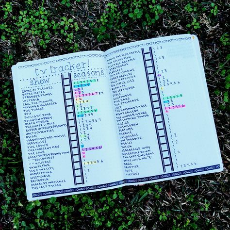 Bullet Journal Tv Series, Tv Tracker, Tv Series Tracker, Bullet Journal Page, Bullet Journel, Creating A Bullet Journal, Bullet Journal Paper, Bullet Journal Tracker, Bulletin Journal Ideas