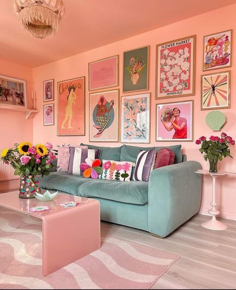 Kate Rose Morgan, Green Couch Living Room, Apartment Decor Ideas, Bedroom 2024, Diy Girls Bedroom, Girly Apartments, Girly Apartment Decor, Colorful Apartment, Girly Decor