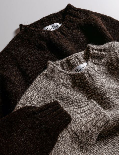 Male Sweater Knitting Pattern, Mens Chunky Sweater, Sweater Ideas Design, Mens Sweater Aesthetic, Men’s Knitwear, British Street Style, British Heritage Fashion, Mens Fall Sweaters, Scandi Style Fashion