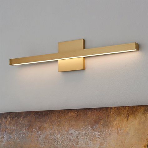 Highlight paintings and other wall art with this slimline picture light. This light is ideal for display in an office or gallery environment. Fine Art Lighting, Picture Frame Light, Hidden Lighting, Led Picture Light, Gallery Lighting, Art Gallery Interior, Wall Art Lighting, Led Design, Frosted Acrylic