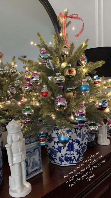 Chinesorie Christmas, Neiman Marcus Christmas Decorations, Christmas Tree In Chinoiserie Pot, Christmas Tree In Vase, Orchid Christmas Tree, Grand Millennial Christmas Tree, Christmas Sideboard Decor, Grand Millennial Christmas, Unique Christmas Decorating Ideas