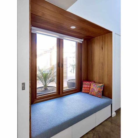 The Top 40 Best Window Seat Ideas - Interior Home and Design Modern Window Seat, Bedroom Window Seat, Built In Daybed, Modern Window Design, Window Seat Design, House Window Design, Daybed Design, Built In Furniture, Modern Windows