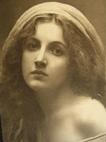 Julia Margaret Cameron, Vintage Foto's, Old Portraits, Old Photography, Victorian Women, Vintage Portraits, Antique Photos, Cthulhu, Vintage Pictures