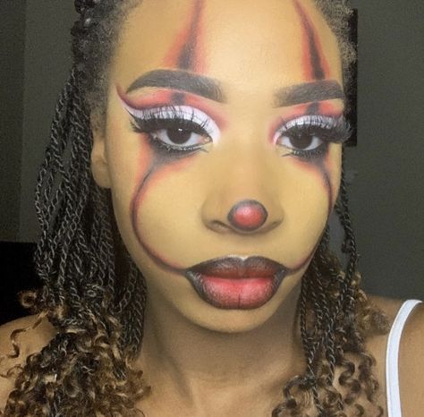 Pennywise Face Makeup, It Clown Makeup Pretty, Halloween Makeup Inspiration Easy, Neon Clown Makeup Halloween, Clown Makeup Black Women, Easy Pennywise Makeup, Killer Clown Makeup Easy, Pennywise Eye Makeup, Pennywise Makeup Boy