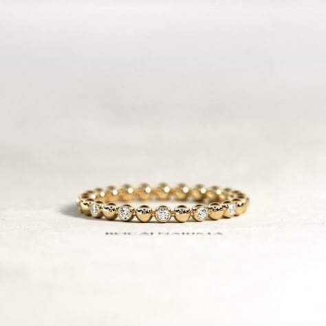 Gold Beaded Wedding Band, Cocktail Ring Designs, Bezel Set Wedding Ring, Minimal Gold Jewelry, Stackable Diamond Bands, Gold Rings Fashion, Gold Ring Designs, Full Eternity Ring, Beaded Wedding