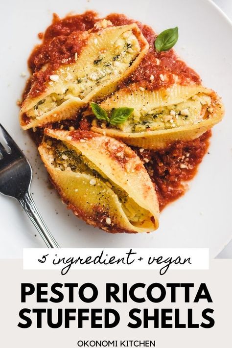 Pesto Ricotta, Okonomi Kitchen, Vegan Stuffed Shells, Ricotta Stuffed Shells, Spinach Stuffed Shells, Healthy Pesto, Shells Recipe, Vegan Holiday Recipes, Vegan Pesto