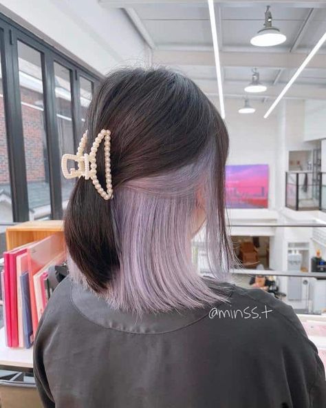 Half Colored Hair, Under Hair Color, Hidden Hair Color, Hairstyle Girl, Korean Hair Color, Hair Color Underneath, Peekaboo Hair, Korean Short Hair, Shorthair Hairstyles