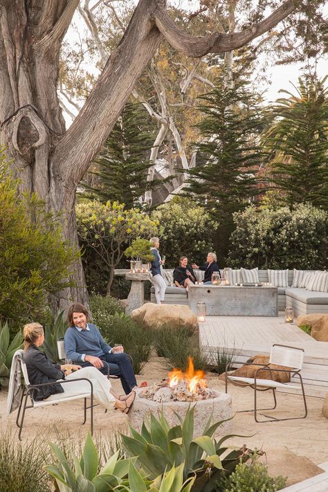 A Playful California Coastal Home Blends Indoor and Outdoor Living - Ocean Home magazine Provence Garden, Native Garden, Back Garden, Outdoor Fire, Rustic Home, Outdoor Rooms, Backyard Design, Outdoor Design, Dream Garden