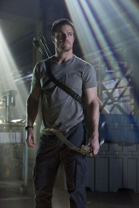 Stephen Amell Pictures on Arrow | POPSUGAR Entertainment Oliver Queen Arrow, Arrow Tv Show, John Diggle, The Green Arrow, Arrow Stephen Amell, Arrow Tv Series, Arrow Cw, Stephen Amell Arrow, Arrow (tv Show)