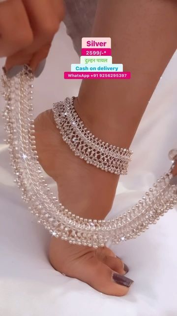 Silver Payal Design Bridal, Payal Designs Silver For Bride, Silver Payal Design, Payal Designs Silver, Silver Chain Anklet, Silver Payal, Bridal Necklace Designs, Anklet Designs, Women Anklets