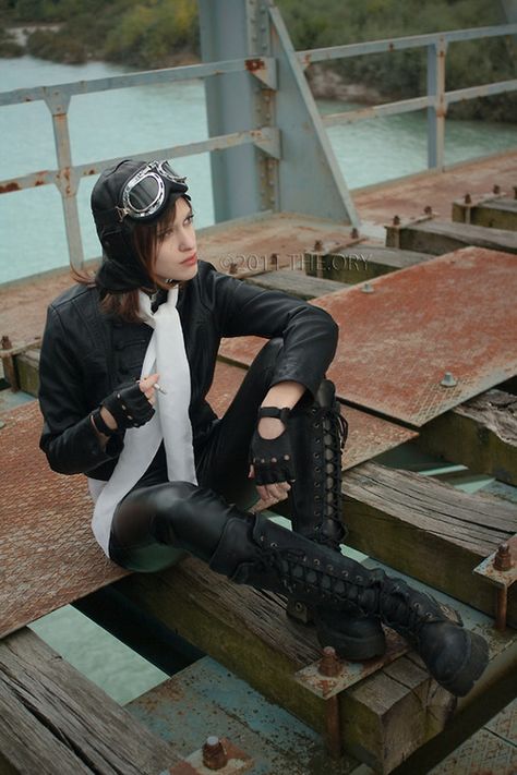 matching outfit for a change Tumblr, Steampunk Pilot, Pilot Girl, Dieselpunk Fashion, Steampunk Women, The Aviator, Jamie Chung, Style Steampunk, Vintage Aviation