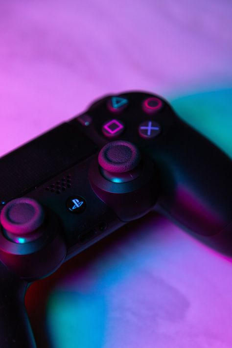 Play Stations, Tech Girl, Game Wallpaper Iphone, Ps4 Skins, Indie Game Development, Playstation Controller, Ps4 Controller, Ps4 Games, Gaming Wallpapers