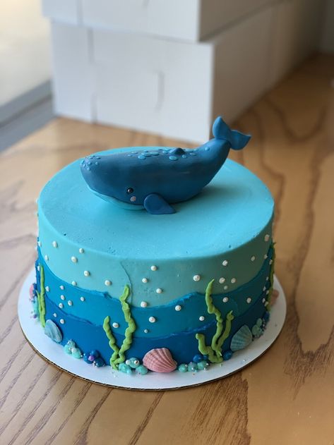 Mermaid And Shark Cake Ideas, Whale Theme Cake, Cake Sea Ocean, Fish Bowl Cake, Ocean Cake Ideas Simple, Shark Party Cake, Under The Sea Smash Cake 1st Birthdays, Ocean Animal Birthday Cake, Birthday Cake Ocean Theme