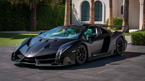 Lamborghini Veneno Roadster, Veneno Roadster, Futuristic Party, Garage Accessories, Lamborghini Veneno, Street Racing Cars, Boat Party, Sell Car, Street Racing