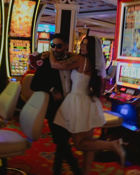 night out in vegas.. let’s get married???! ♥️🍾💸🌃 • • • couple: @savanahrae211 @yaimthat_nickberges 💍 main photographer: @peytonhayez 📸 photos taken & edited by me: @nataliegracephotography 🫶🏼 #elopementphotographer #vegaselopementphotographer #smallwedding #utahphotographer keywords: elopement, vintage, casino bridals, bar bridals, cinematic photography, small wedding, las vegas, utah photographer Couple In Vegas, Fun Vegas Wedding Photos, Night Out In Vegas, Elopement Vintage, Couples In Vegas Photography, Las Vegas Marriage, Las Vegas Lesbian Wedding, Las Vegas Sign Wedding Photos, Wedding Las Vegas