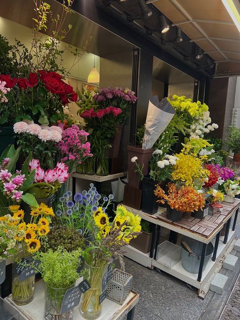 Flowers, flowershop, japan, ginza, Japanese, aesthetics, dreamy Flower Shop, Japan, Flowers