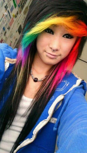 Rainbow Hair Highlights, Emo Mode, Blonde Pony, Rainbow Highlights, Emo Hairstyles, Hair Rainbow, Emo Scene Hair, Twisted Hair, Cute Hair Colors